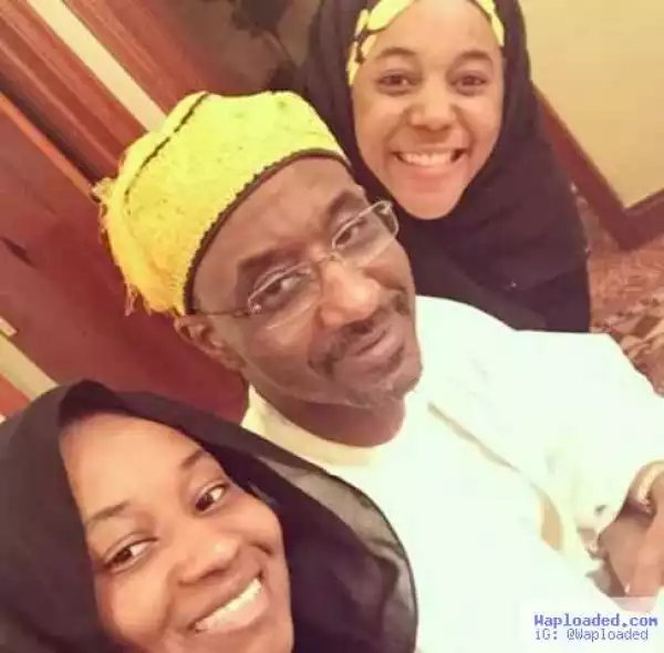 Emir Sanusi Takes Selfie With His Beautiful Daughters (Photo)
